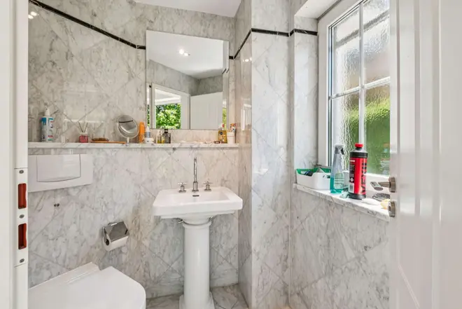 7 Zimmer Haus mit 202 m² in München – Bild 4