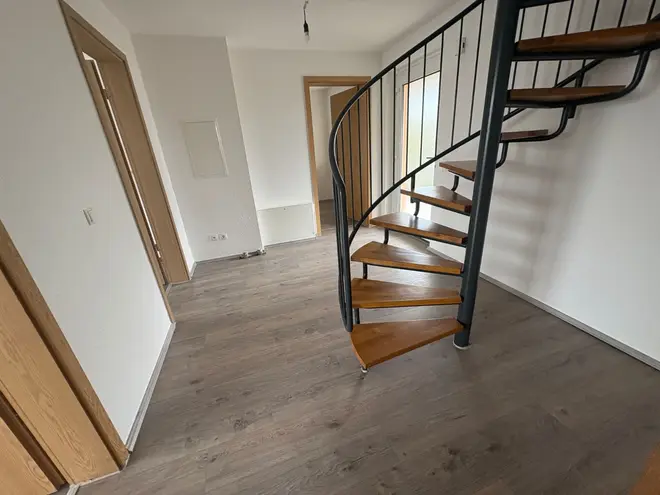 3 Zimmer Wohnung mit 82 m² in Oberhausen – Bild 2