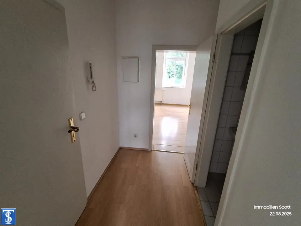 2 Zimmer Wohnung mit 68 m² in Plauen – Bild 7