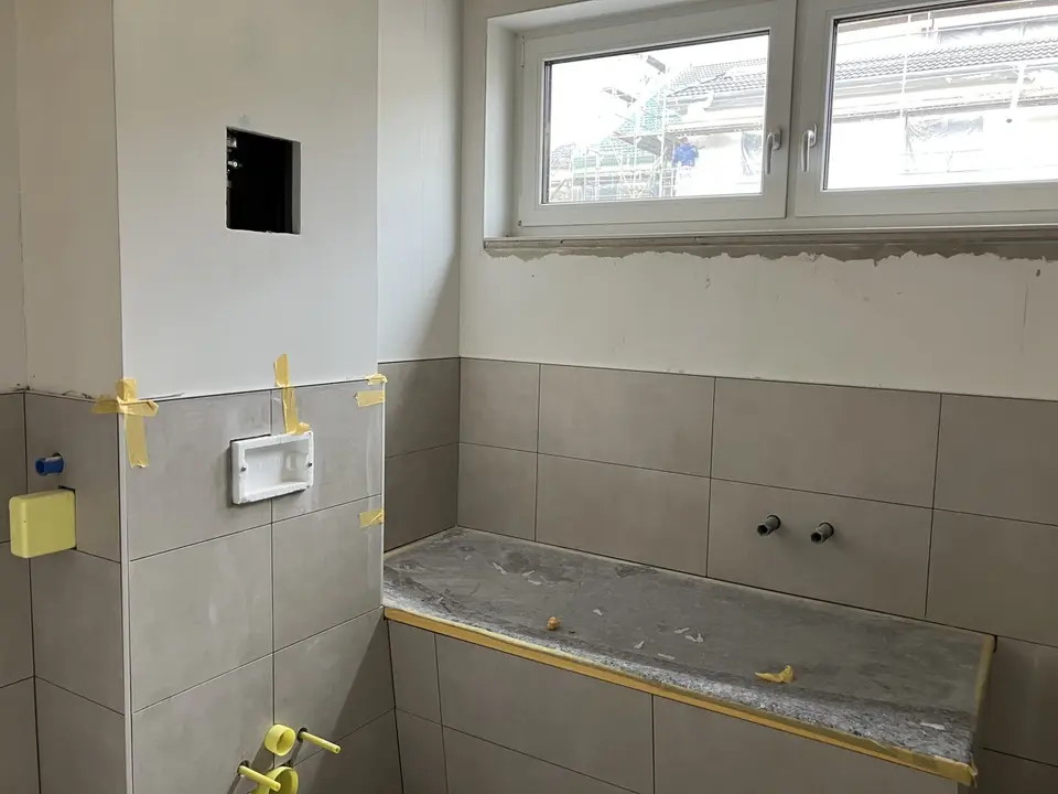 4 Zimmer Wohnung mit 107 m² in Gera – Bild 1