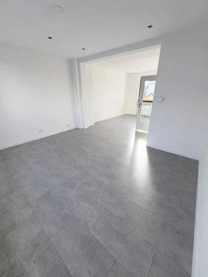 5 Zimmer Wohnung mit 120 m² in Hanau – Bild 1
