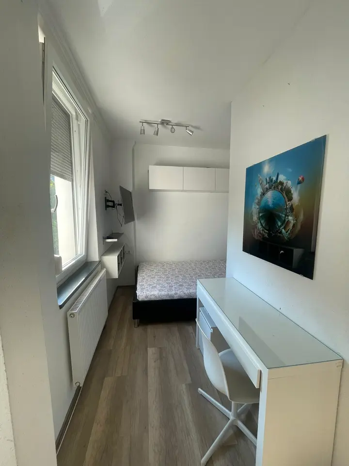 WG-Zimmer mit 10 m² in Stuttgart – Bild 1