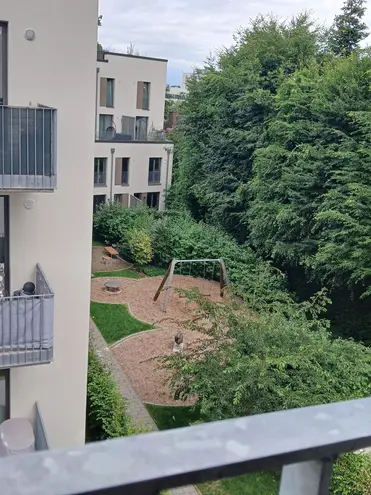 4 Zimmer Wohnung mit 98 m² in Hamburg – Bild 2