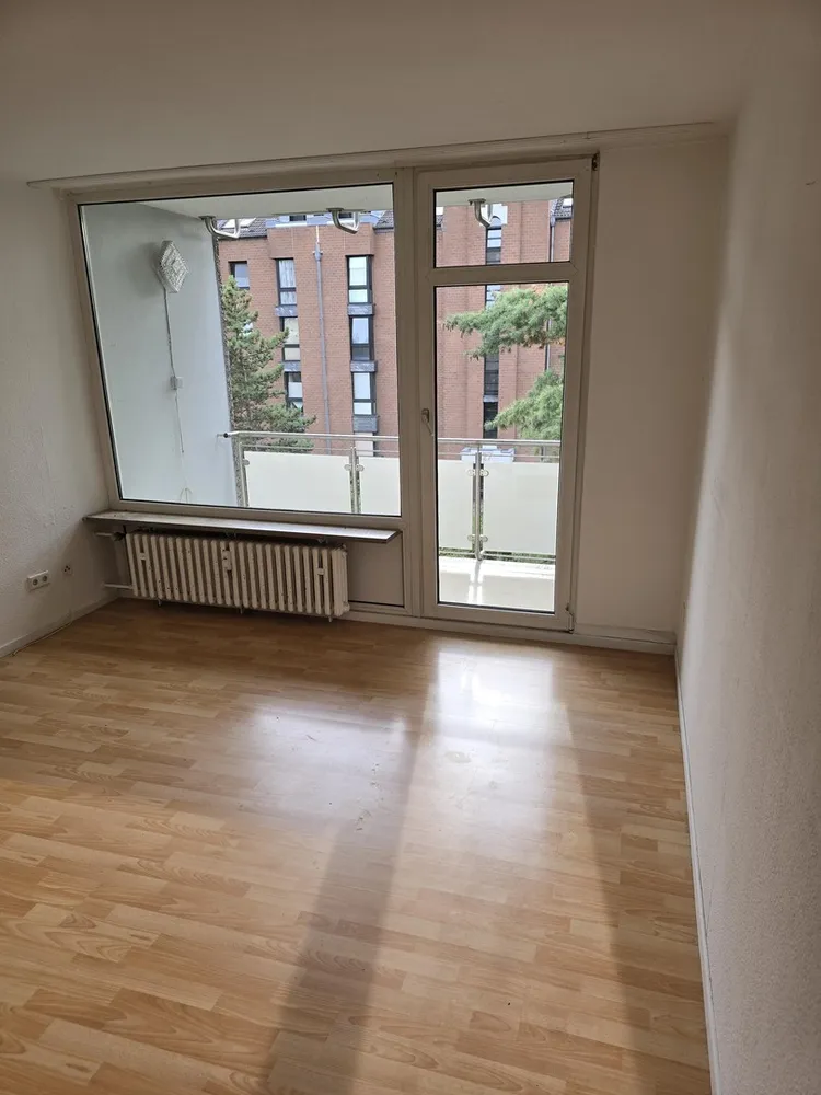 WG-Zimmer mit 74 m² in Düsseldorf – Bild 1