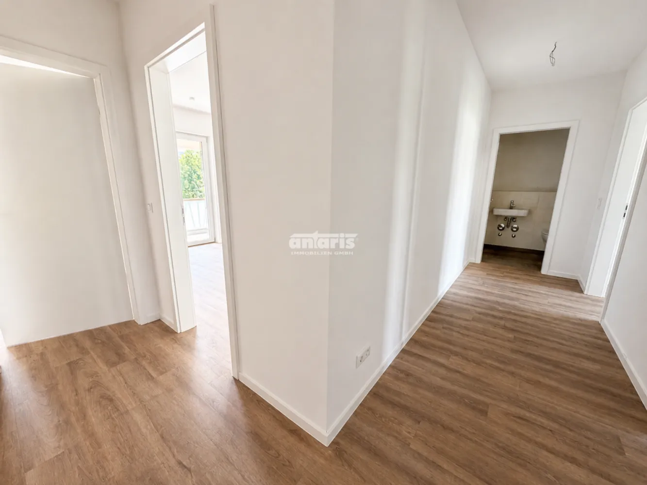 4 Zimmer Wohnung mit 104 m² in Erfurt – Bild 2