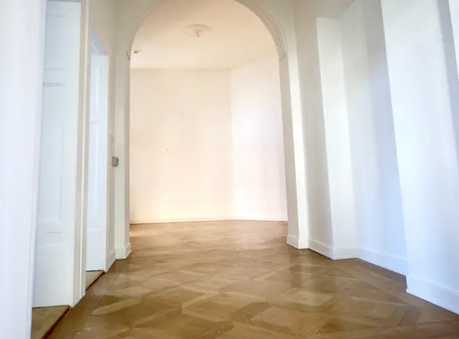 4 Zimmer Wohnung mit 121 m² in Wiesbaden – Bild 3
