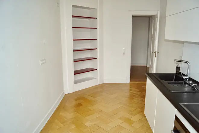 4 Zimmer Wohnung mit 121 m² in Wiesbaden – Bild 9