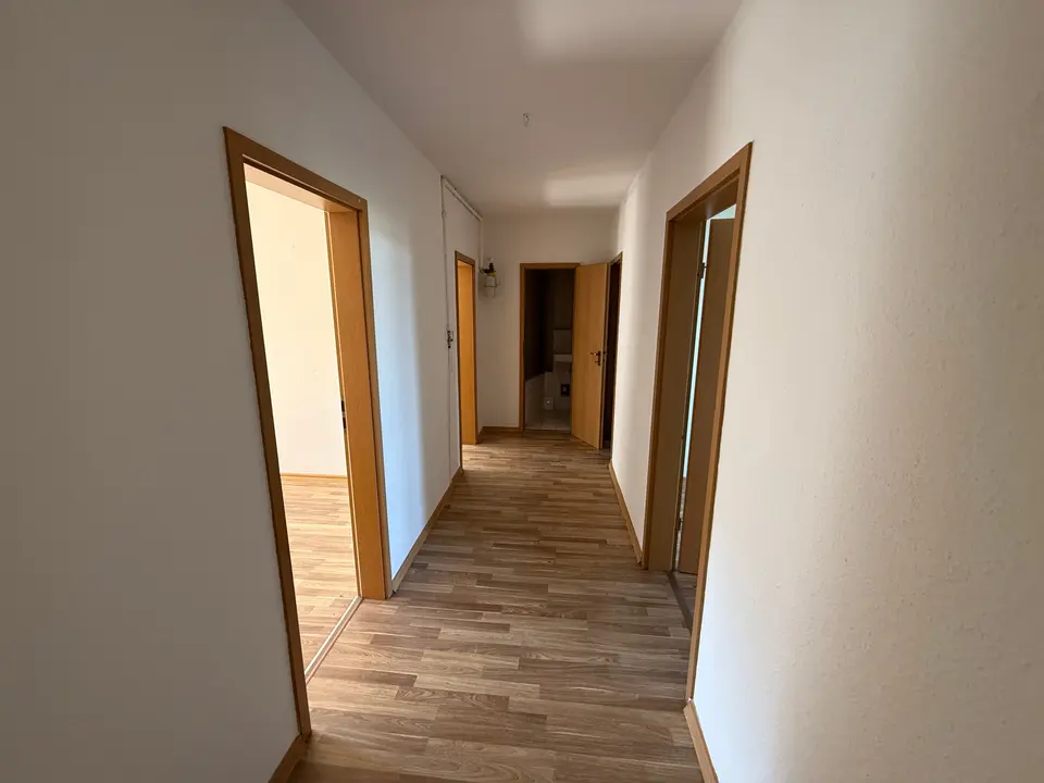 3 Zimmer Wohnung mit 83 m² in Plauen – Bild 4