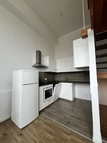 3 Zimmer Wohnung mit 100 m² in Wiesbaden – Bild 2