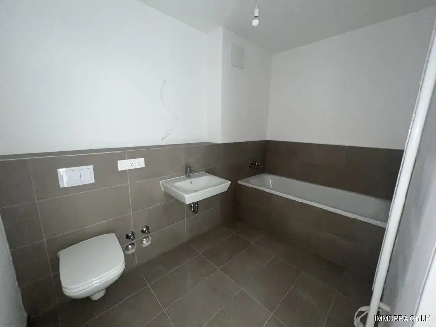 5 Zimmer Wohnung mit 120 m² in Brandenburg an der Havel – Bild 9