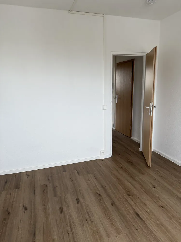 3 Zimmer Wohnung mit 60 m² in Neubrandenburg – Bild 3