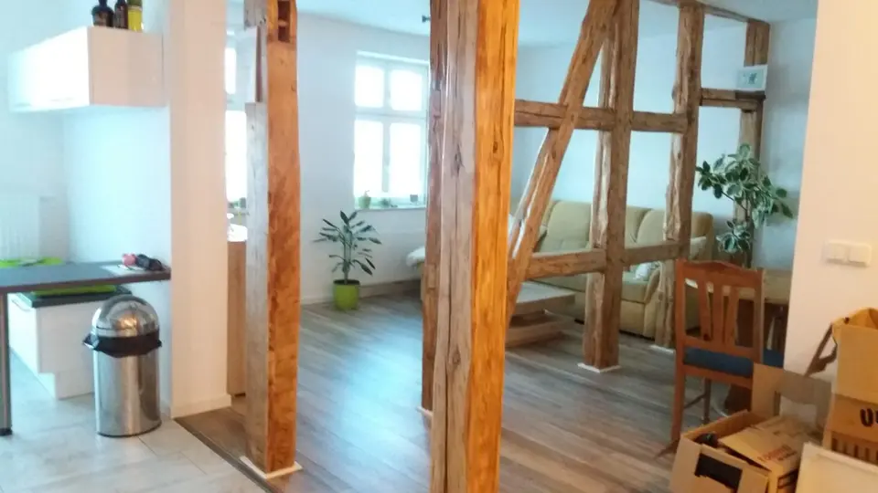 4 Zimmer Wohnung mit 90 m² in Neubrandenburg – Bild 1