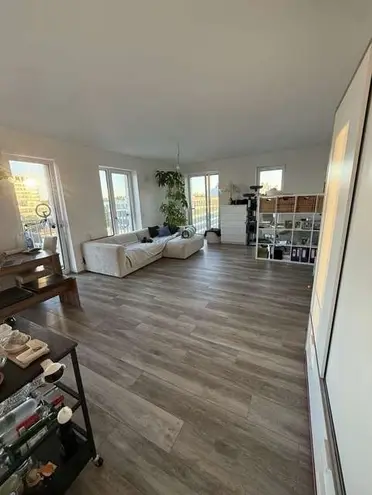 2 Zimmer Wohnung mit 70 m² in Frankfurt am Main – Bild 1