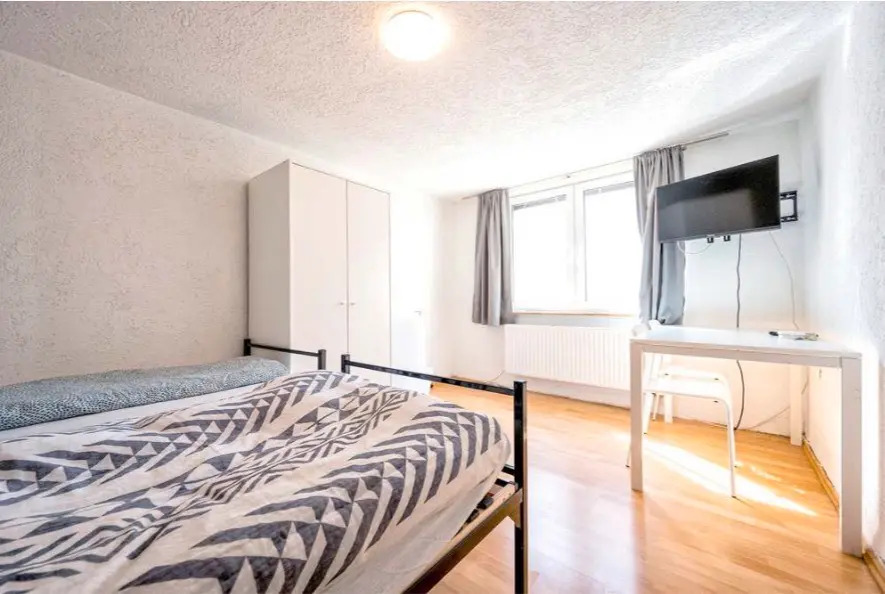 WG-Zimmer mit 313 m² in Göppingen – Bild 1