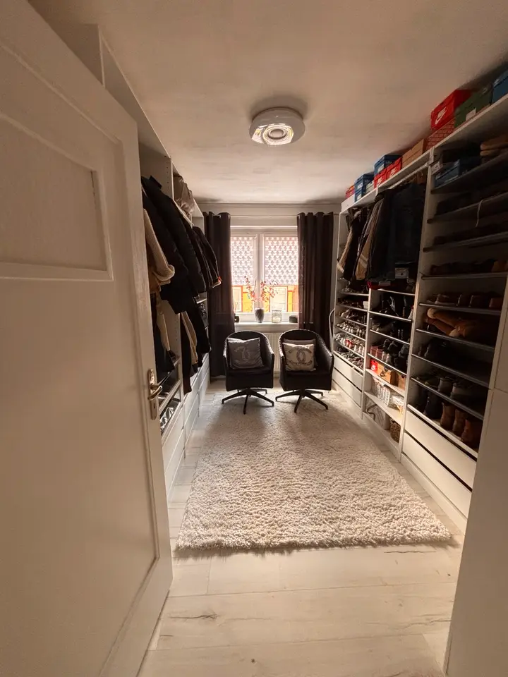 5 Zimmer Wohnung mit 133 m² in Hildesheim – Bild 2