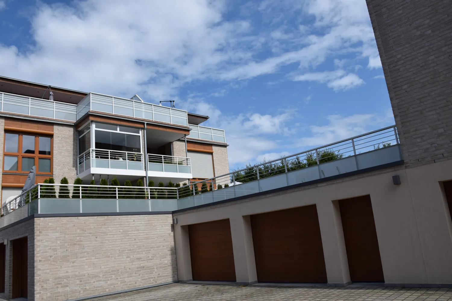3 Zimmer Wohnung mit 113 m² in Neumünster – Bild 2