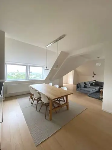 6 Zimmer Wohnung mit 242 m² in Wiesbaden – Bild 5