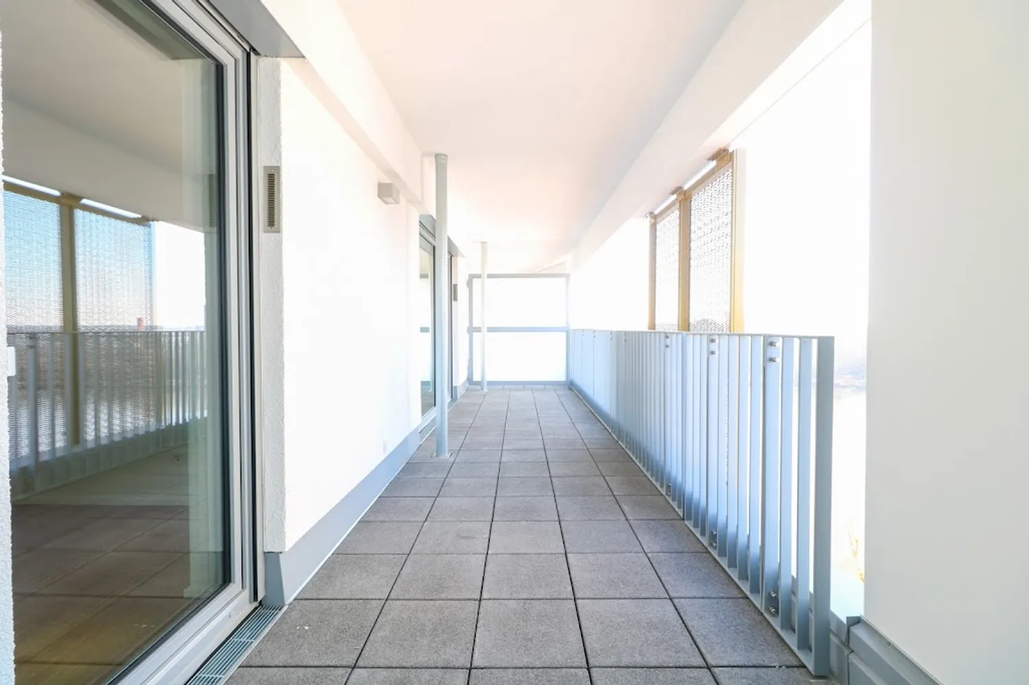 2 Zimmer Wohnung mit 70 m² in Frankfurt am Main – Bild 2
