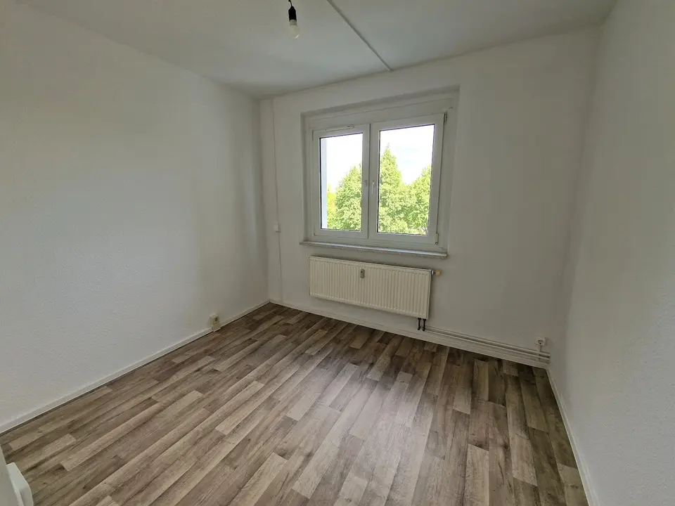 3 Zimmer Wohnung mit 55 m² in Neubrandenburg – Bild 2