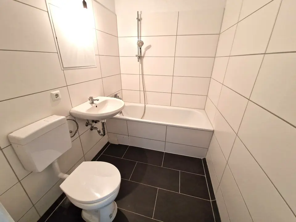 3 Zimmer Wohnung mit 55 m² in Neubrandenburg – Bild 5