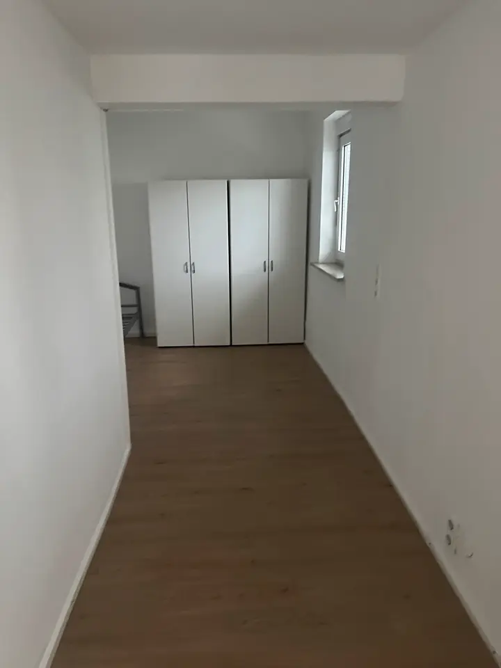 9 Zimmer Wohnung mit 160 m² in Neu-Ulm – Bild 9