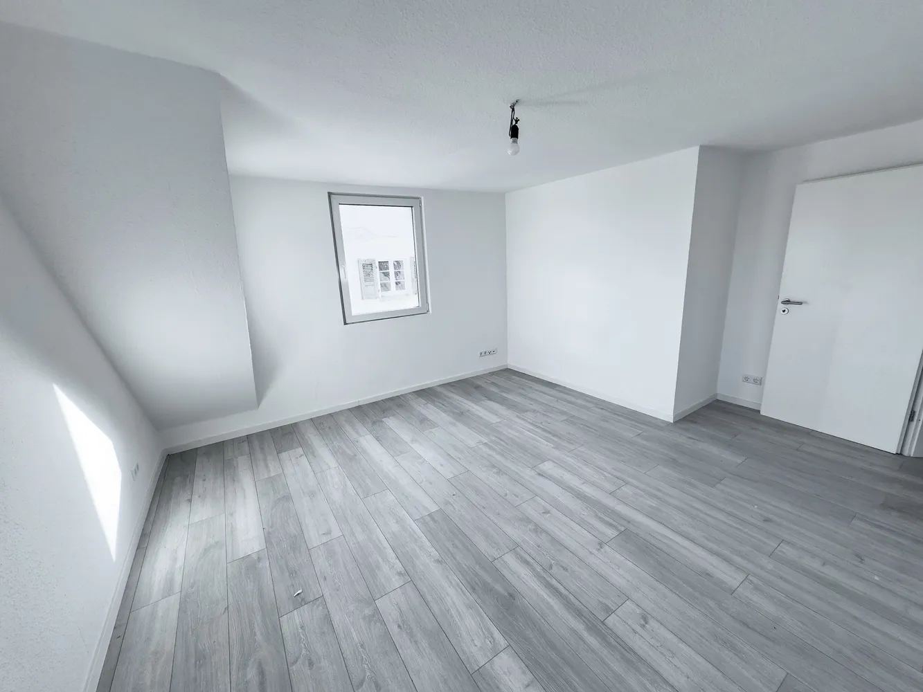 4 Zimmer Wohnung mit 123 m² in Worms – Bild 6
