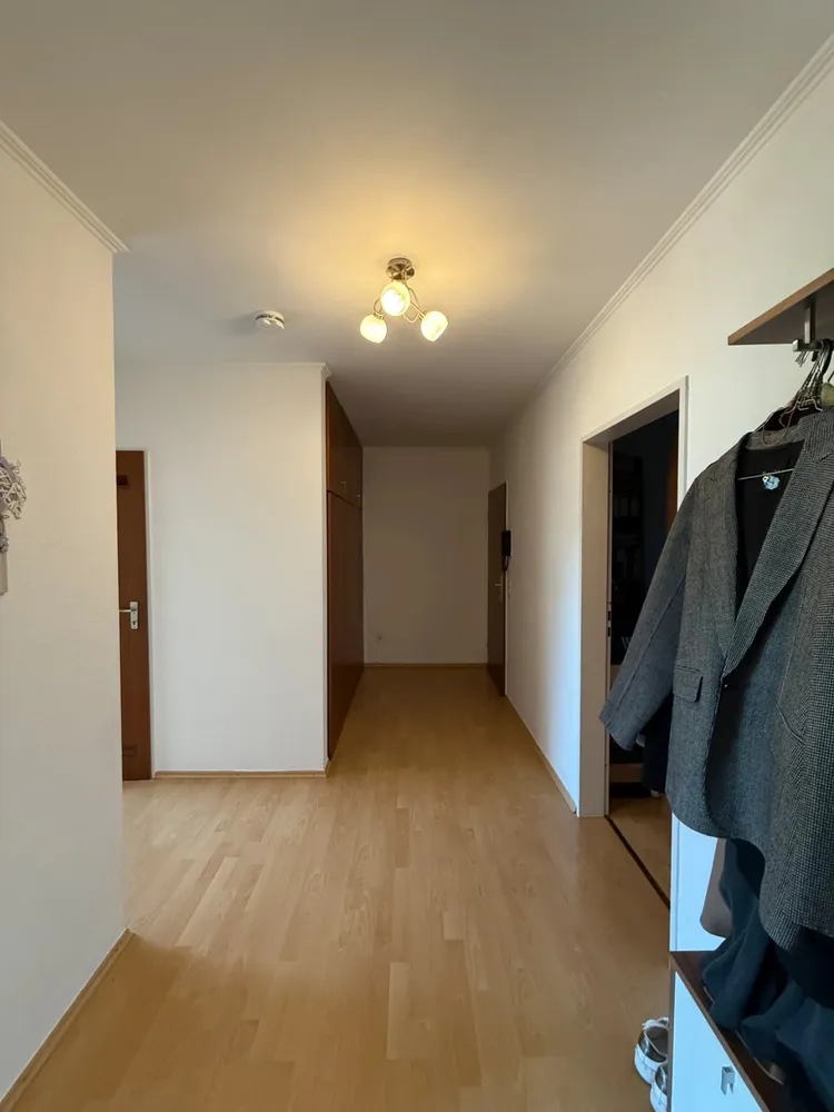 3 Zimmer Wohnung mit 81 m² in Neuss – Bild 2