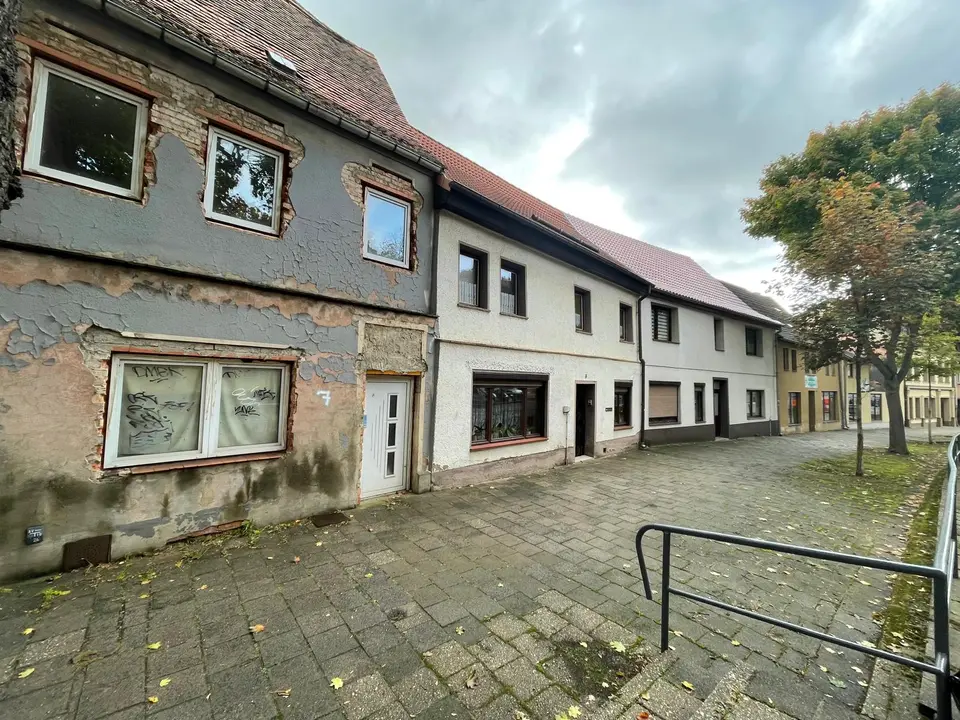 7 Zimmer Wohnung mit 121 m² in Sangerhausen – Bild 2