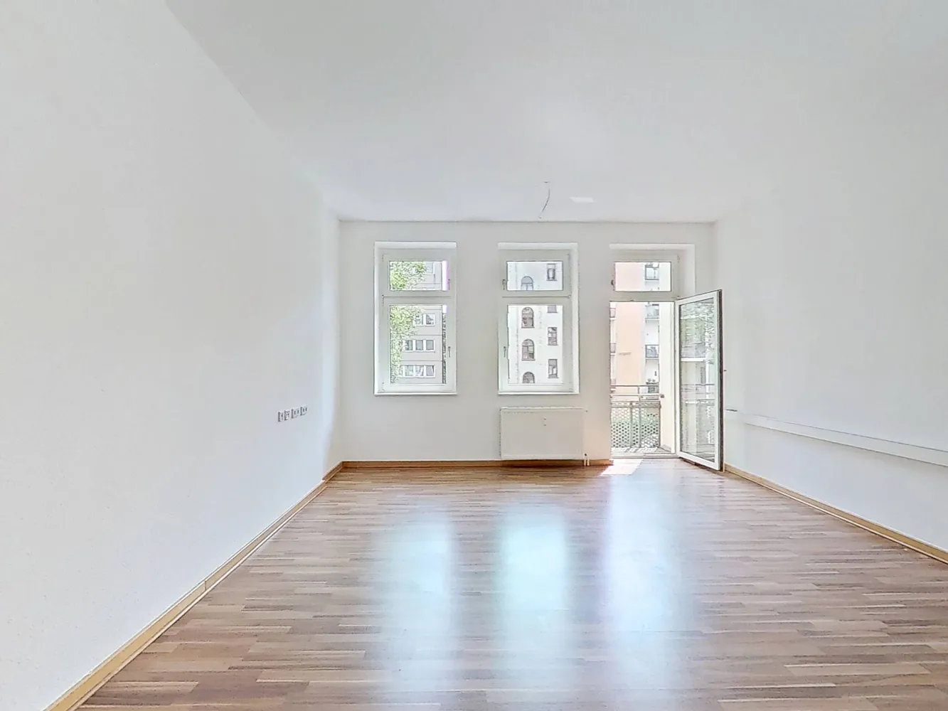 4 Zimmer Wohnung mit 130 m² in Magdeburg – Bild 1