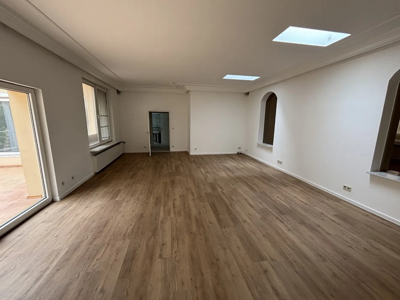 5 Zimmer Haus mit 285 m² in Düsseldorf – Bild 1