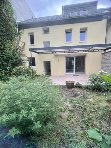 6 Zimmer Haus mit 170 m² in Wiesbaden – Bild 10