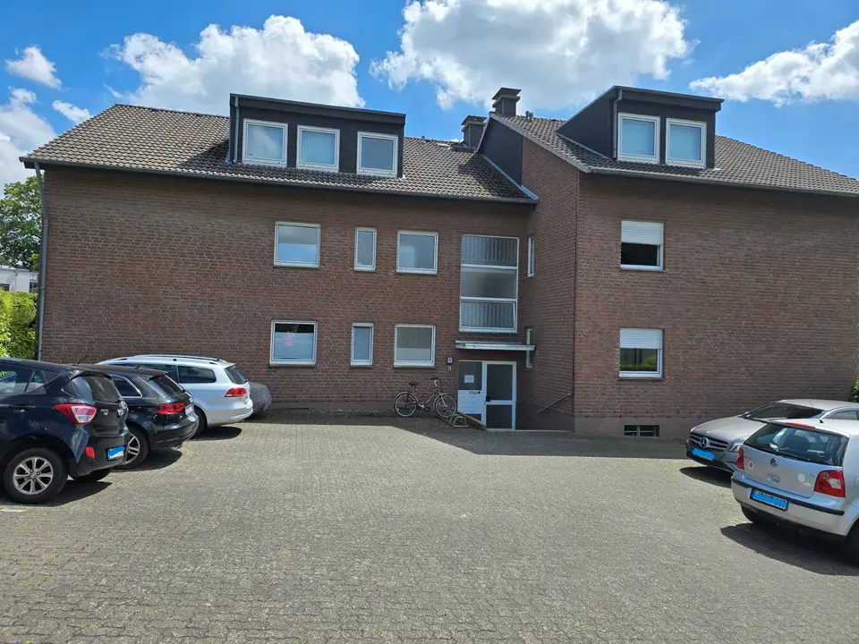 3 Zimmer Wohnung mit 76 m² in Detmold – Bild 1