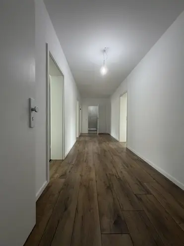 3 Zimmer Wohnung mit 100 m² in Duisburg – Bild 1