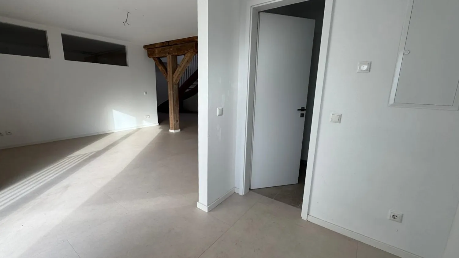 6 Zimmer Wohnung mit 173 m² in Dessau-Roßlau – Bild 2