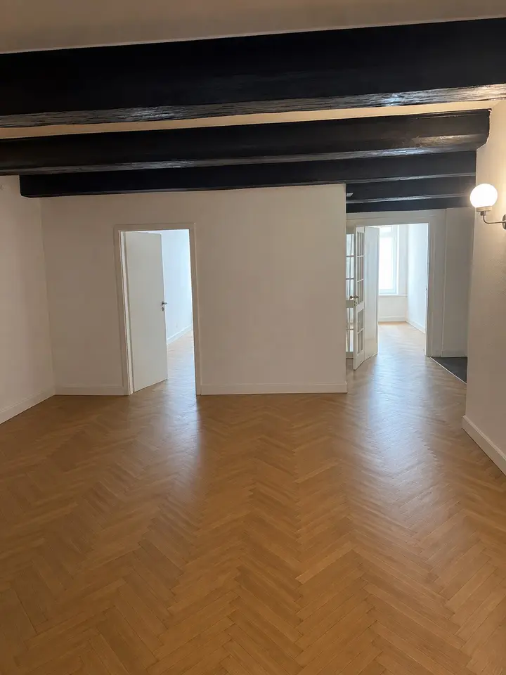 5 Zimmer Wohnung mit 213 m² in Lübeck – Bild 7