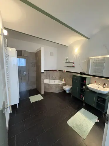 4 Zimmer Wohnung mit 130 m² in Bonn – Bild 8