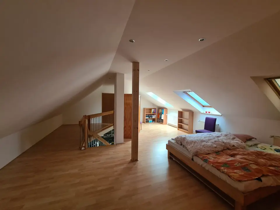4 Zimmer Wohnung mit 114 m² in Weimar – Bild 1