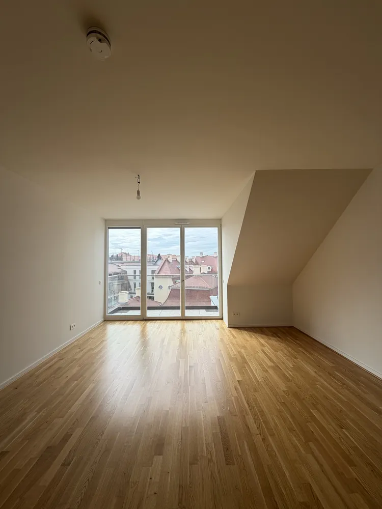 4 Zimmer Wohnung mit 132 m² in Dresden – Bild 1