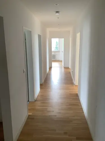 4 Zimmer Wohnung mit 104 m² in Frankfurt am Main – Bild 6