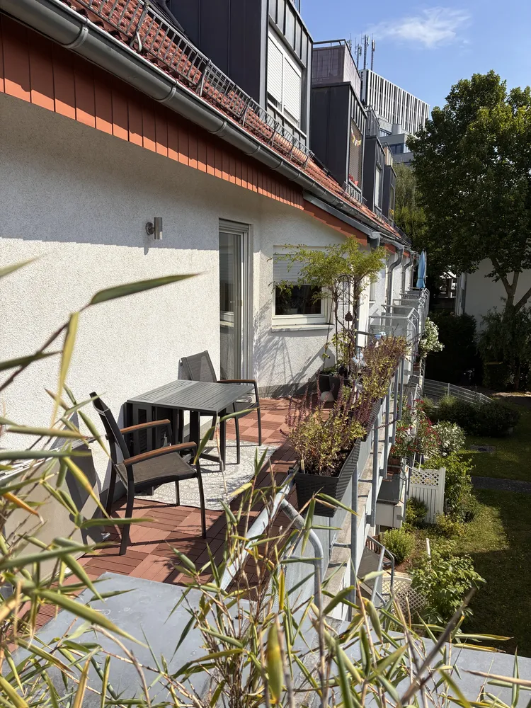 3 Zimmer Wohnung mit 100 m² in Wiesbaden – Bild 4