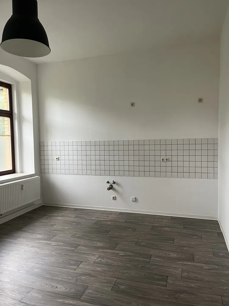 2 Zimmer Wohnung mit 80 m² in Plauen – Bild 2