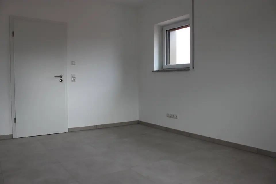 3 Zimmer Wohnung mit 100 m² in Cham – Bild 2