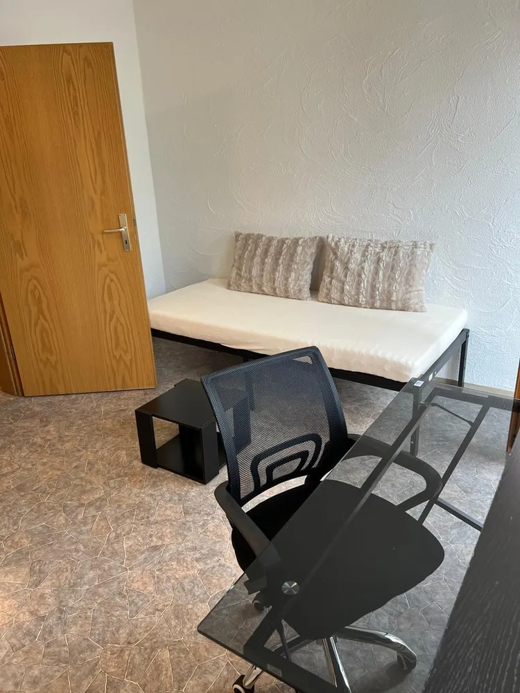 1 Zimmer Wohnung mit 28 m² in Erlangen – Bild 3