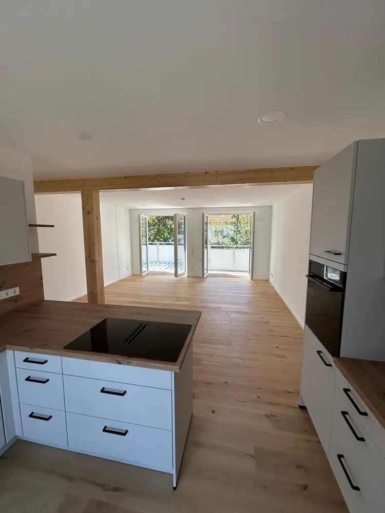 2 Zimmer Wohnung mit 79 m² in Erlangen – Bild 2
