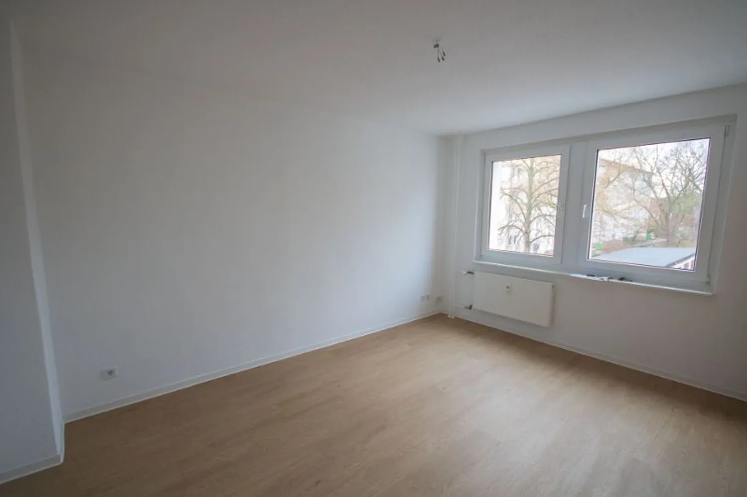 2 Zimmer Wohnung mit 40 m² in Halle (Saale) – Bild 3