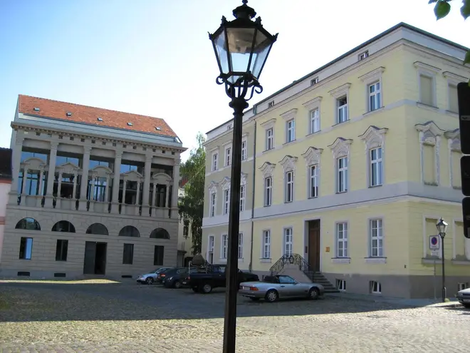4 Zimmer Wohnung mit 128 m² in Potsdam – Bild 1