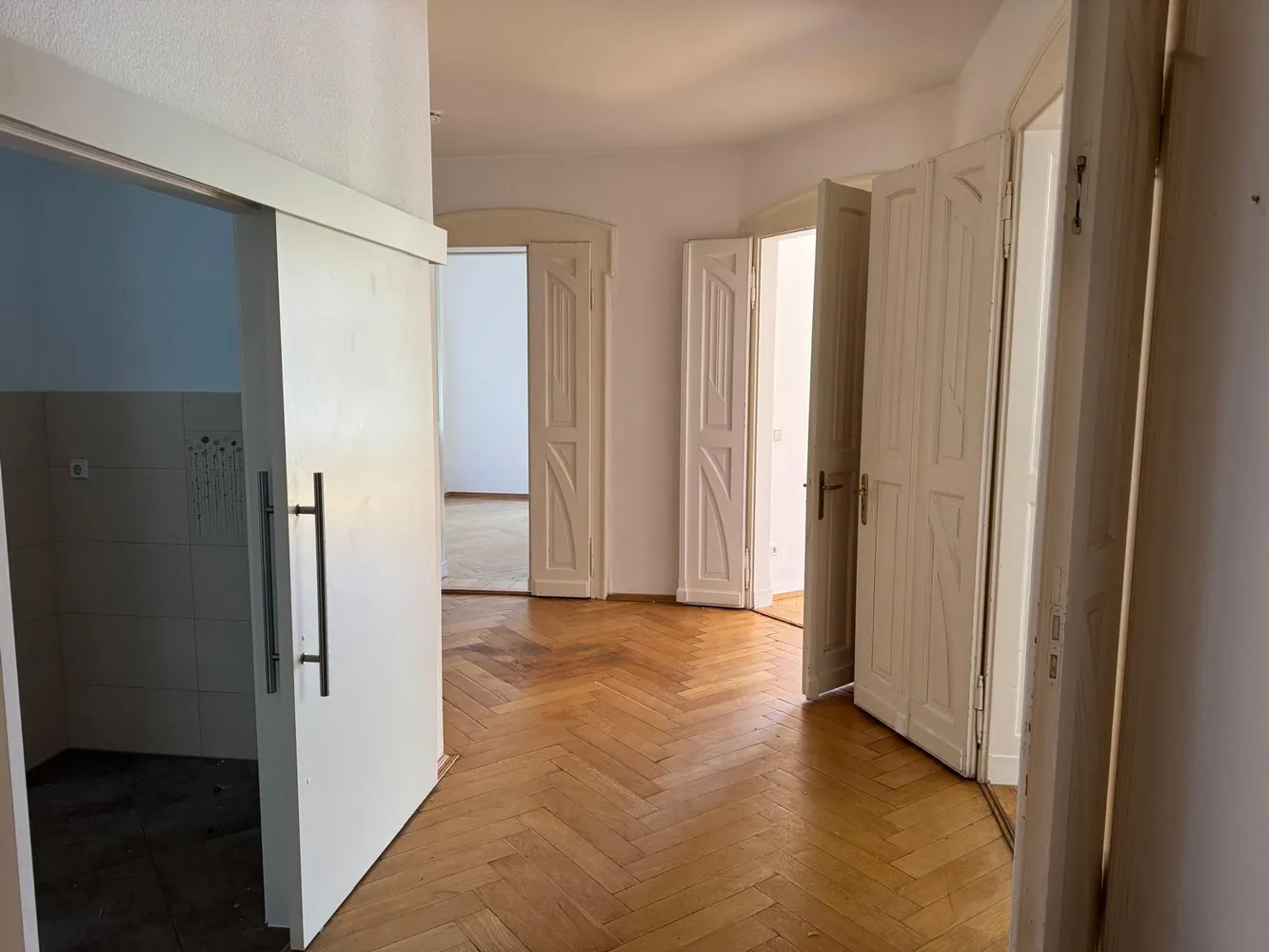 5 Zimmer Wohnung mit 174 m² in Zwickau – Bild 11