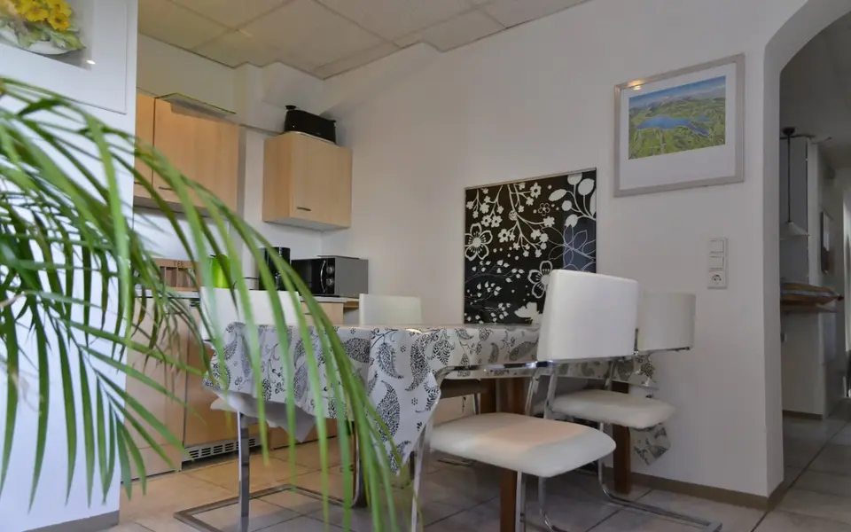 WG-Zimmer mit 280 m² in Weingarten – Bild 6