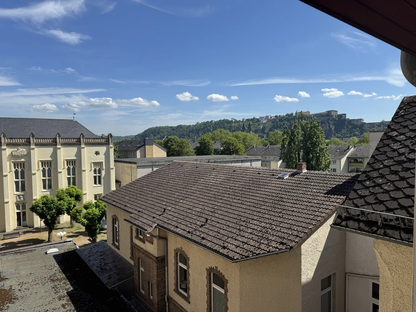 4 Zimmer Wohnung mit 123 m² in Koblenz – Bild 1