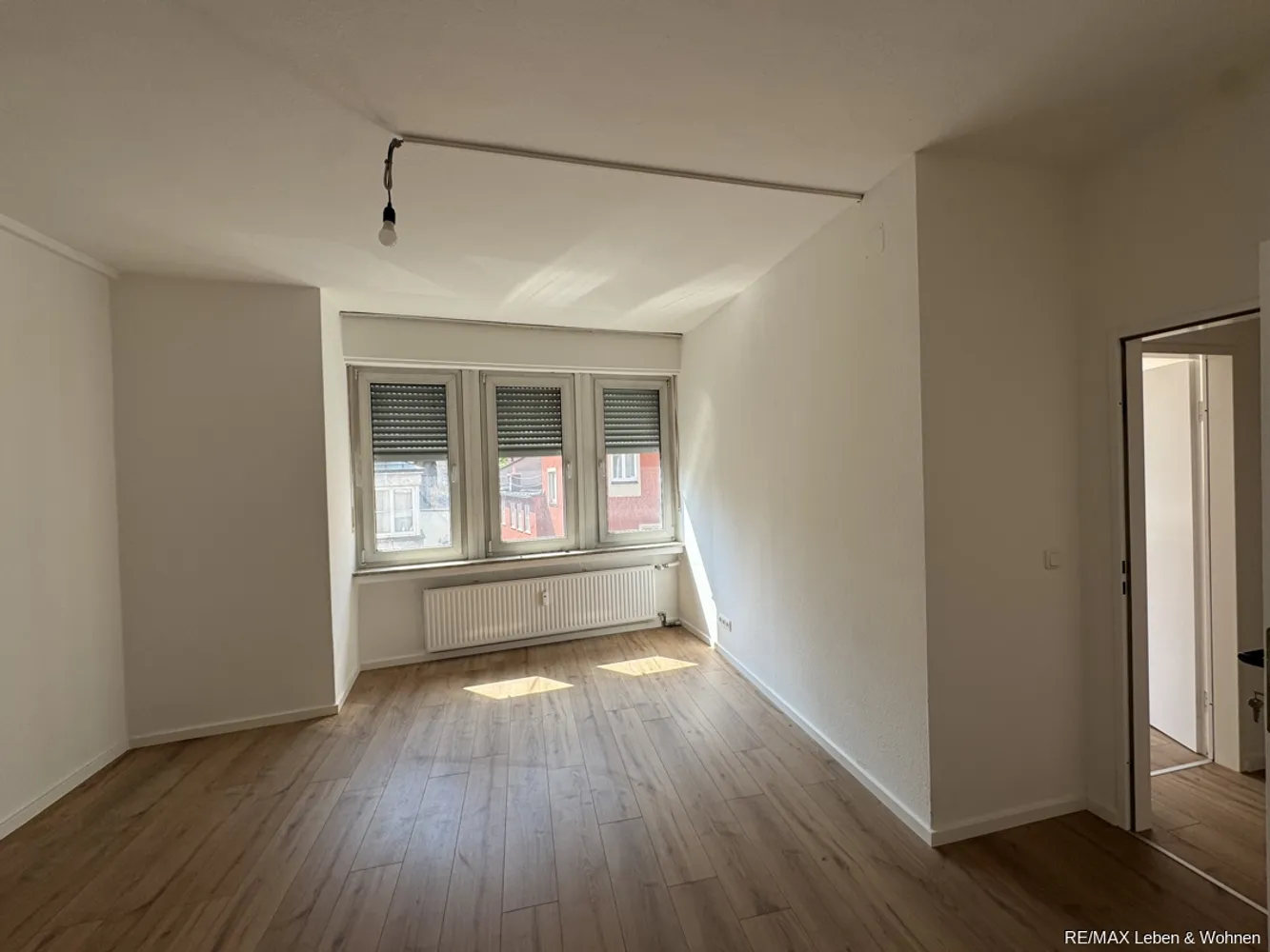 7 Zimmer Wohnung mit 145 m² in Augsburg – Bild 1